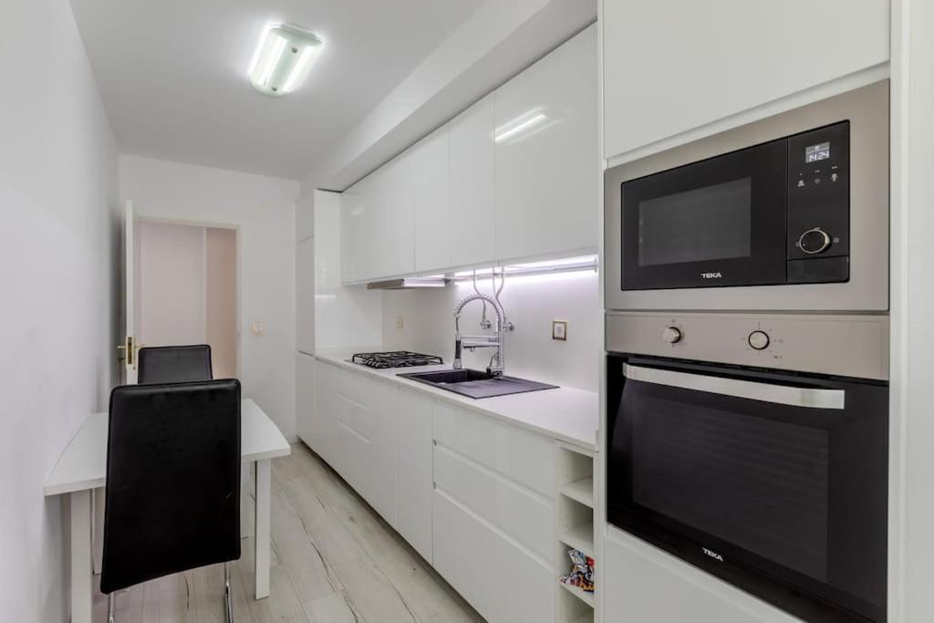 Spacious 3-Bedroom Condo In Lisbon Exterior photo