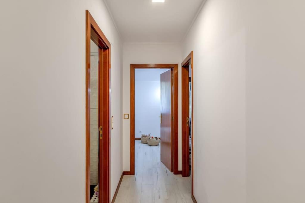 Spacious 3-Bedroom Condo In Lisbon Exterior photo